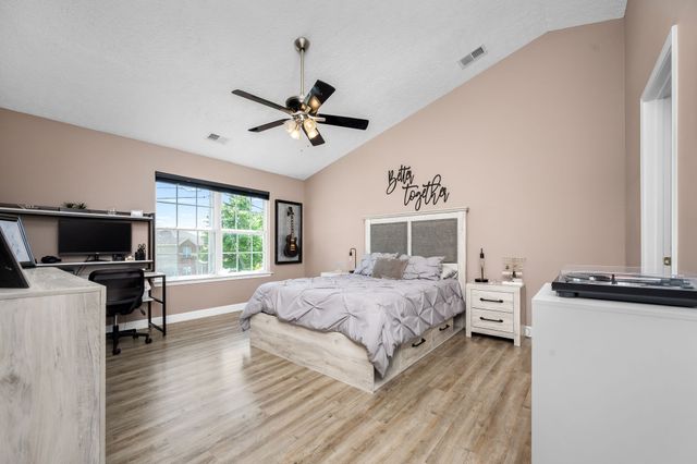 1010 Lowrey Pl, Spring Hill, TN 37174