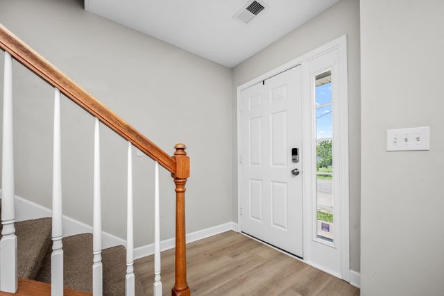 1010 Lowrey Pl, Spring Hill, TN 37174