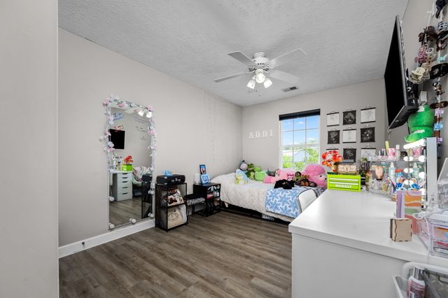 1010 Lowrey Pl, Spring Hill, TN 37174