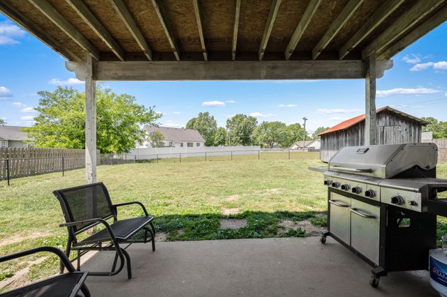1010 Lowrey Pl, Spring Hill, TN 37174