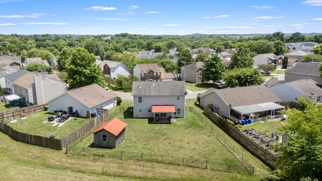 1010 Lowrey Pl, Spring Hill, TN 37174