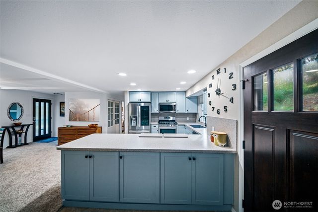 4929 Black Lake Boulevard SW, Olympia, WA 98502