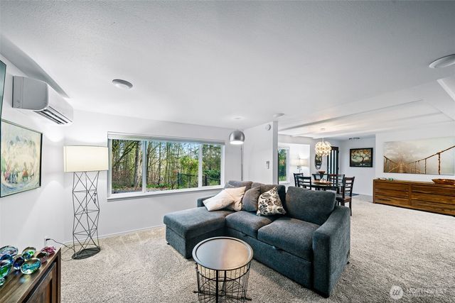 4929 Black Lake Boulevard SW, Olympia, WA 98502