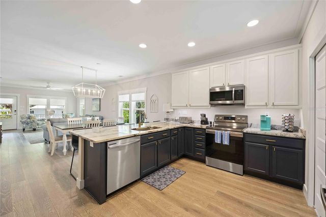 1623 8TH AVENUE W, Bradenton, FL 34205