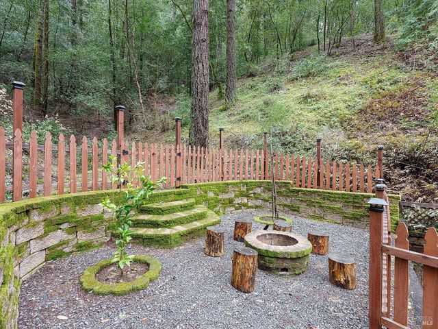 11165 Hwy 116, Forestville, CA 95436