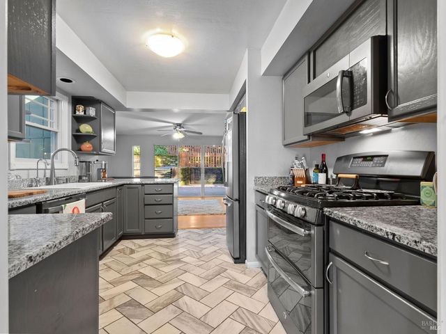 11165 Hwy 116, Forestville, CA 95436