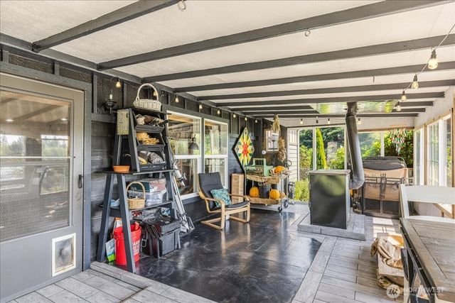 864 Spencer Road, Toledo, WA 98596