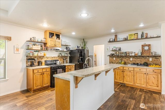 864 Spencer Road, Toledo, WA 98596