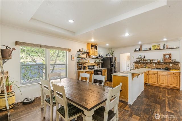 864 Spencer Road, Toledo, WA 98596