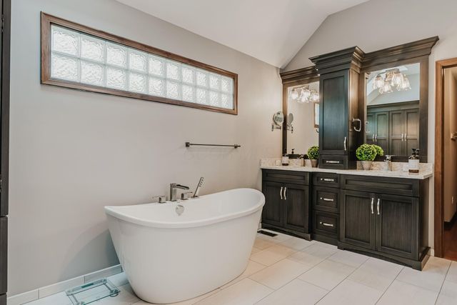 8222 Sanctuary Drive, Columbus, OH 43235