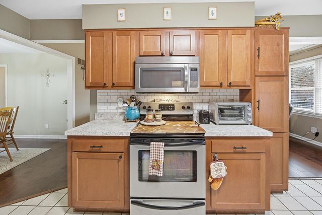 1052 Briarwood Way, Lawrenceburg, KY 40342