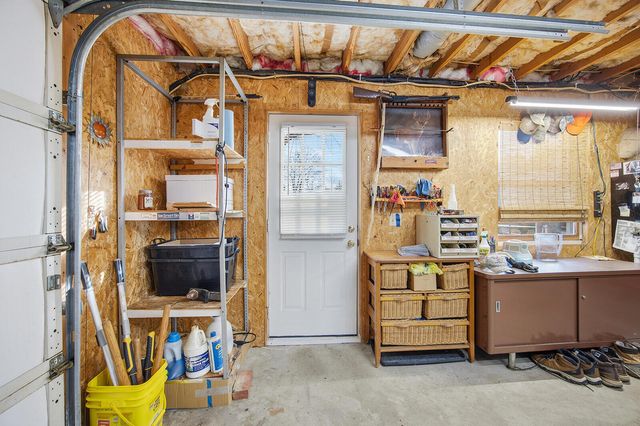 1052 Briarwood Way, Lawrenceburg, KY 40342