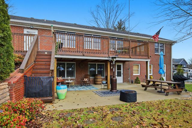 1052 Briarwood Way, Lawrenceburg, KY 40342