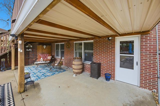 1052 Briarwood Way, Lawrenceburg, KY 40342