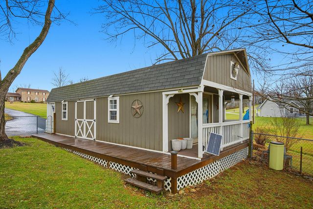 1052 Briarwood Way, Lawrenceburg, KY 40342