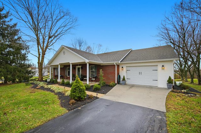 1052 Briarwood Way, Lawrenceburg, KY 40342