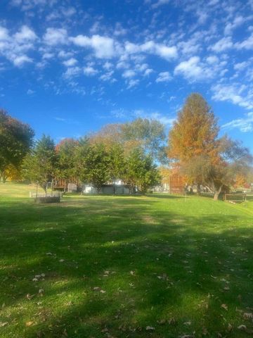 1052 Briarwood Way, Lawrenceburg, KY 40342