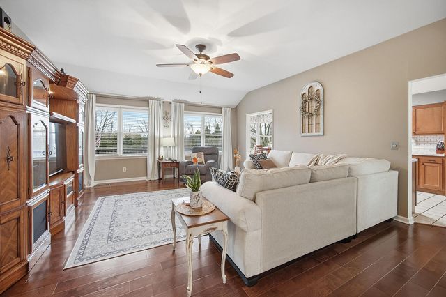 1052 Briarwood Way, Lawrenceburg, KY 40342