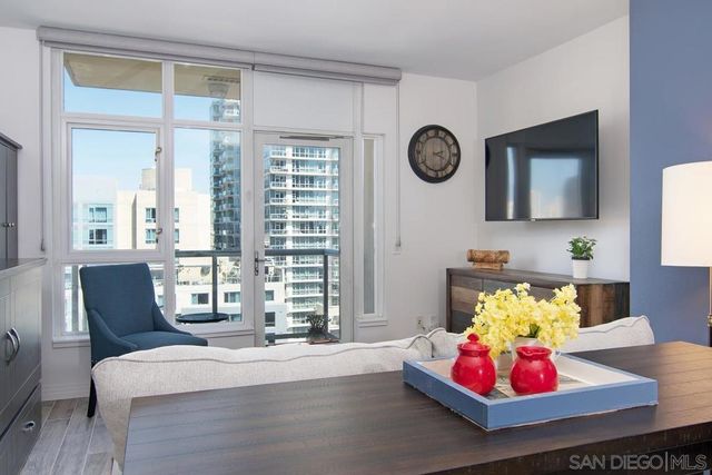 427 9th Ave 1107, San Diego, CA 92101