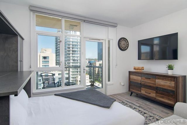 427 9th Ave 1107, San Diego, CA 92101