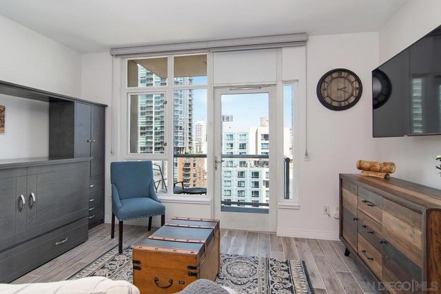 427 9th Ave 1107, San Diego, CA 92101