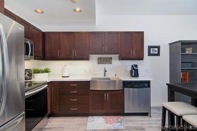 427 9th Ave 1107, San Diego, CA 92101