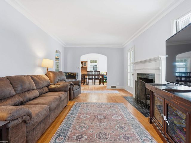 38181 Hayes Road, Sterling Heights, MI 48313