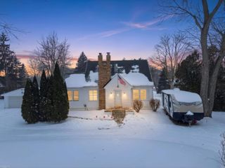 38181 Hayes Road, Sterling Heights, MI 48313