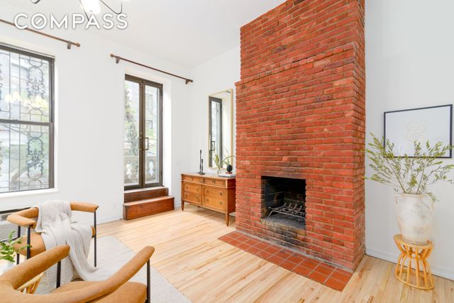 349 W 71st Street, New York City, NY 10023