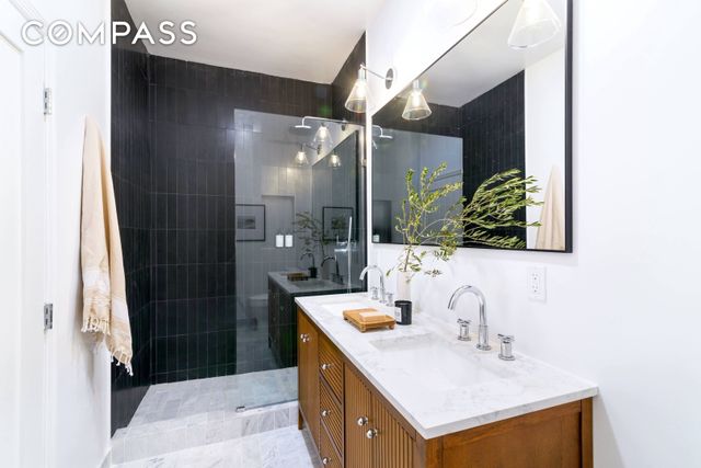 349 W 71st Street, New York City, NY 10023