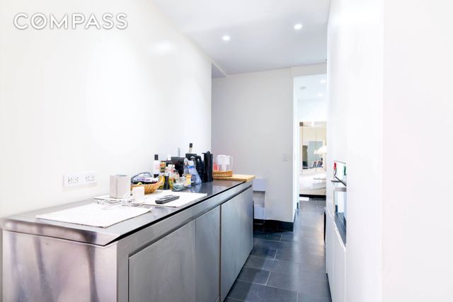 349 W 71st Street, New York City, NY 10023