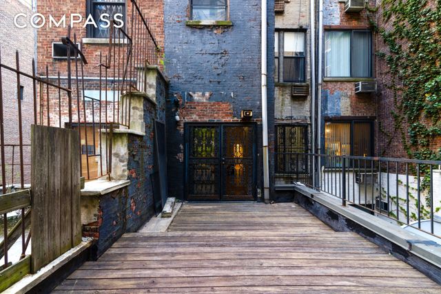 349 W 71st Street, New York City, NY 10023