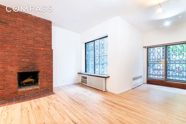 349 W 71st Street, New York City, NY 10023