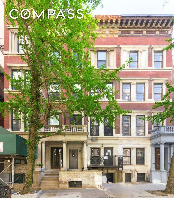 349 W 71st Street, New York City, NY 10023