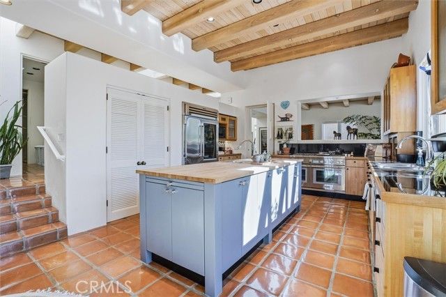 860 Skyline Drive, San Luis Obispo, CA 93405