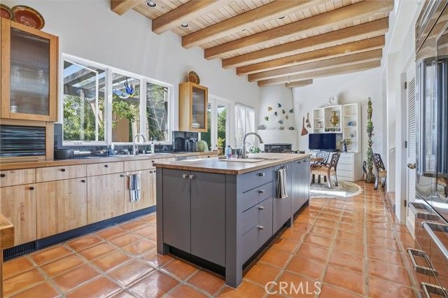 860 Skyline Drive, San Luis Obispo, CA 93405