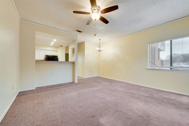 3121 Sondra Drive 108, Fort Worth, TX 76107