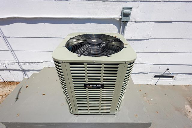 812 33rd St, West Palm Beach, FL 33407