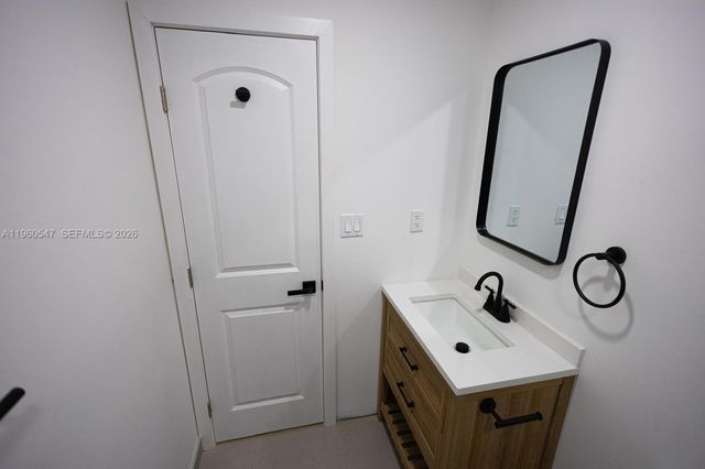 812 33rd St, West Palm Beach, FL 33407