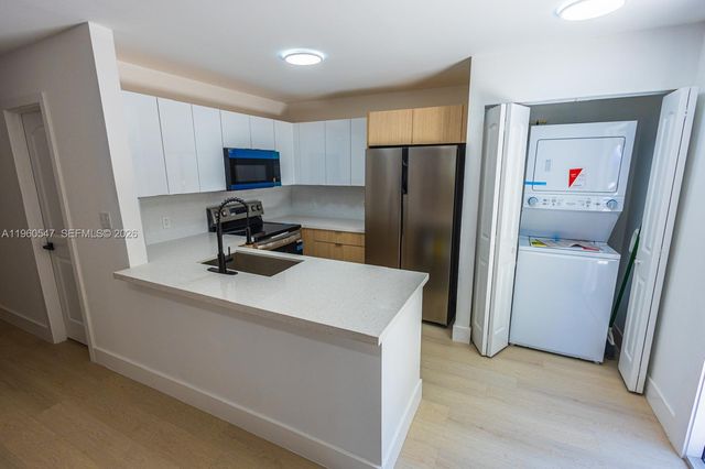 812 33rd St, West Palm Beach, FL 33407