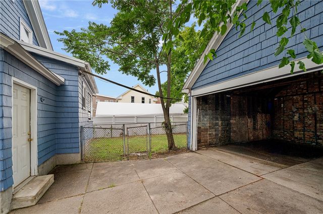 23 Grand Street, Providence, RI 02907