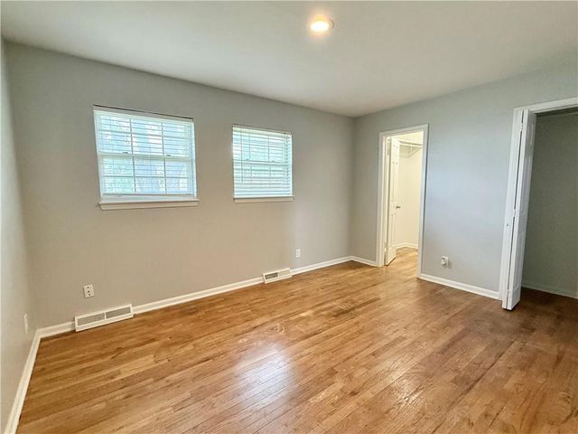 6238 E 129th Street, Grandview, MO 64030
