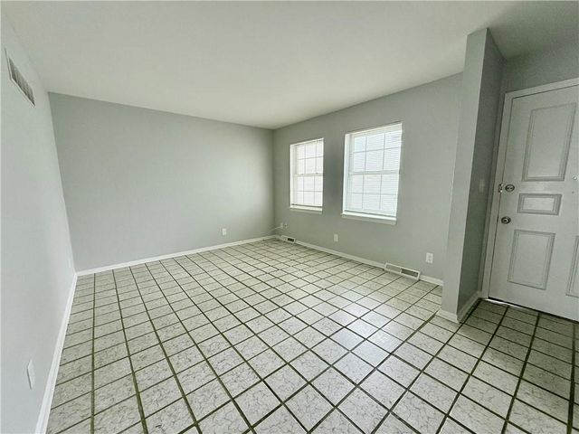 6238 E 129th Street, Grandview, MO 64030