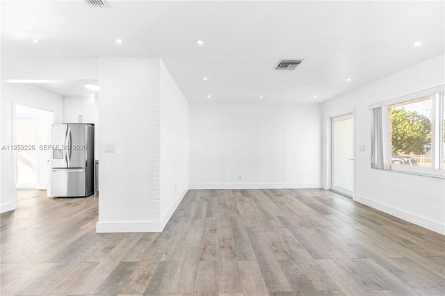 11970 SW 177th Ter, Miami, FL 33177