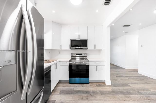 11970 SW 177th Ter, Miami, FL 33177