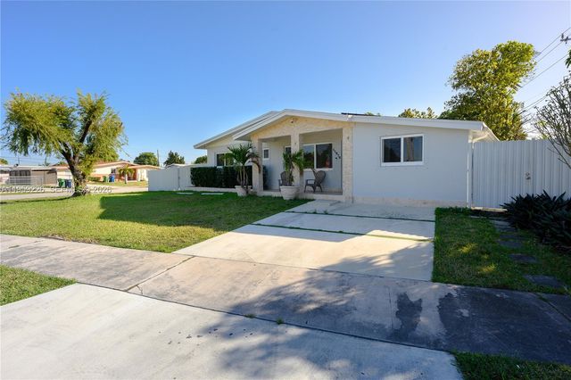 11970 SW 177th Ter, Miami, FL 33177