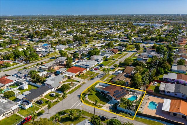 11970 SW 177th Ter, Miami, FL 33177