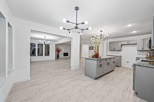 6706 Trigate Drive, Houston, TX 77489