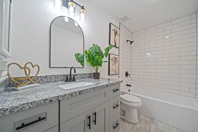 6706 Trigate Drive, Houston, TX 77489