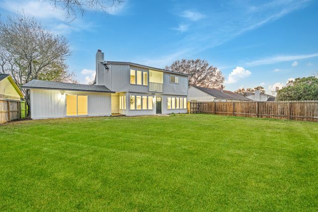 6706 Trigate Drive, Houston, TX 77489